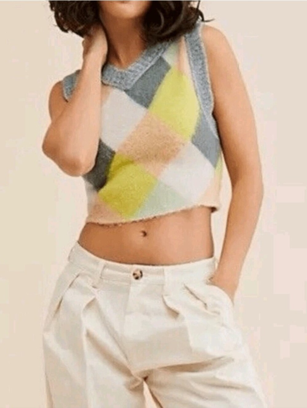 Sleeveless Diamond-Pattern Cropped Knit Tank - Multi